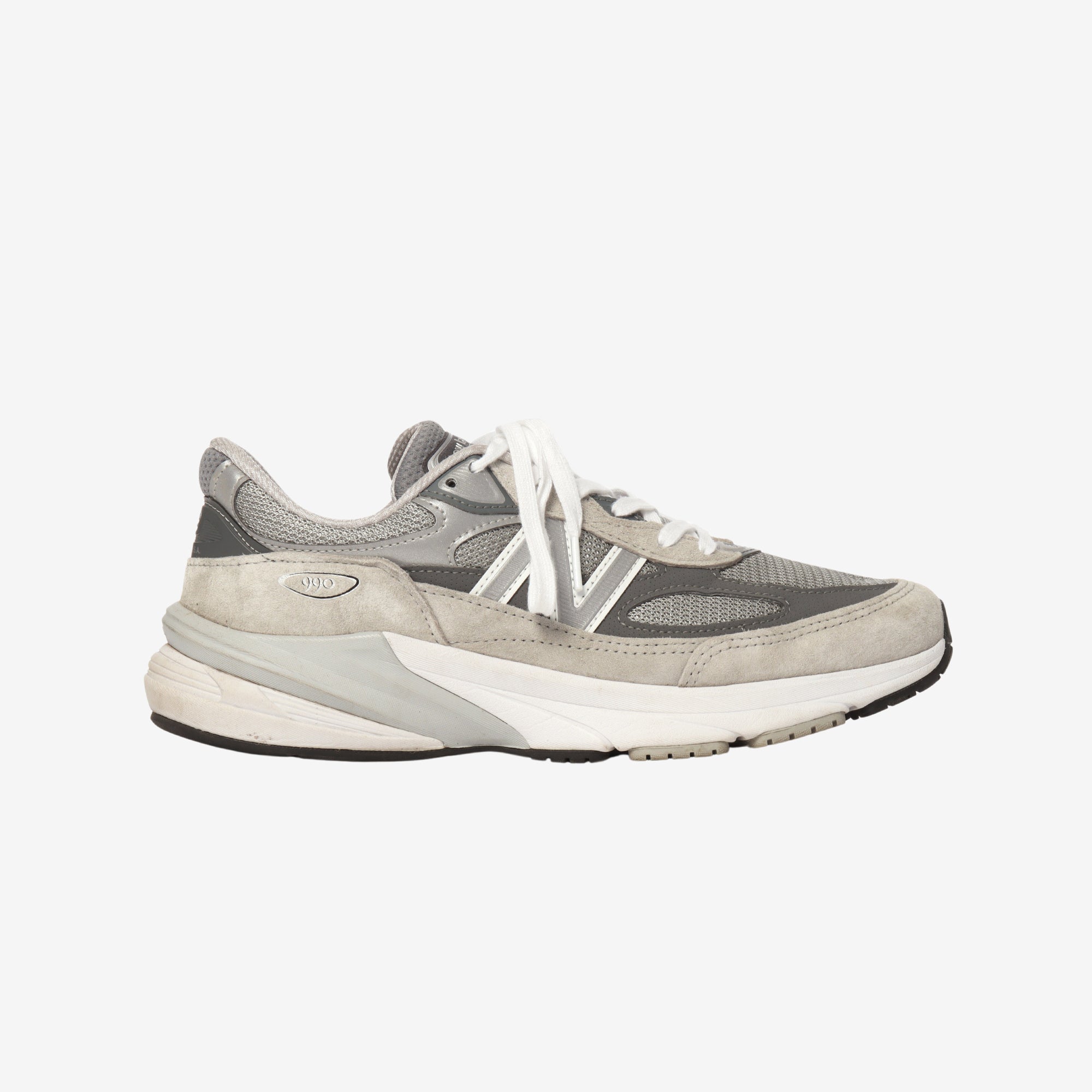 990v6 Trainers
