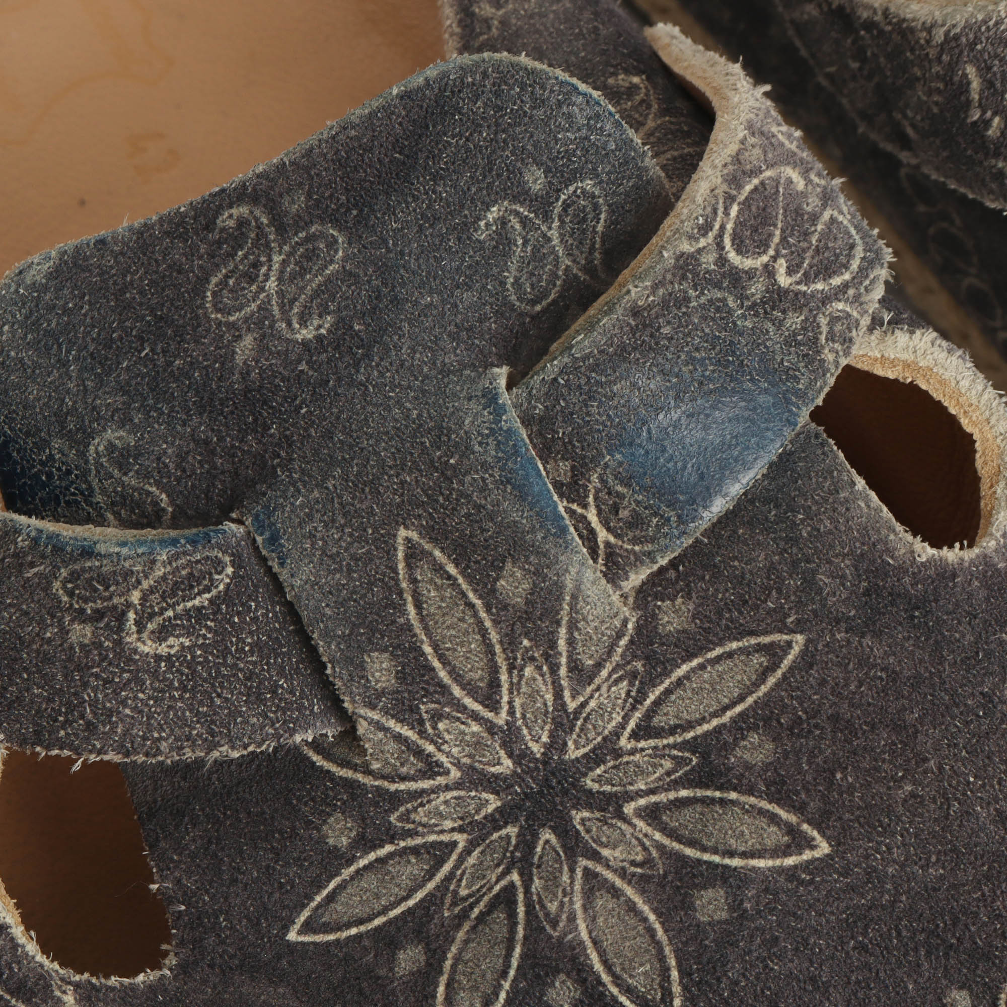 Bandana Suede Sal Crepe Shoe