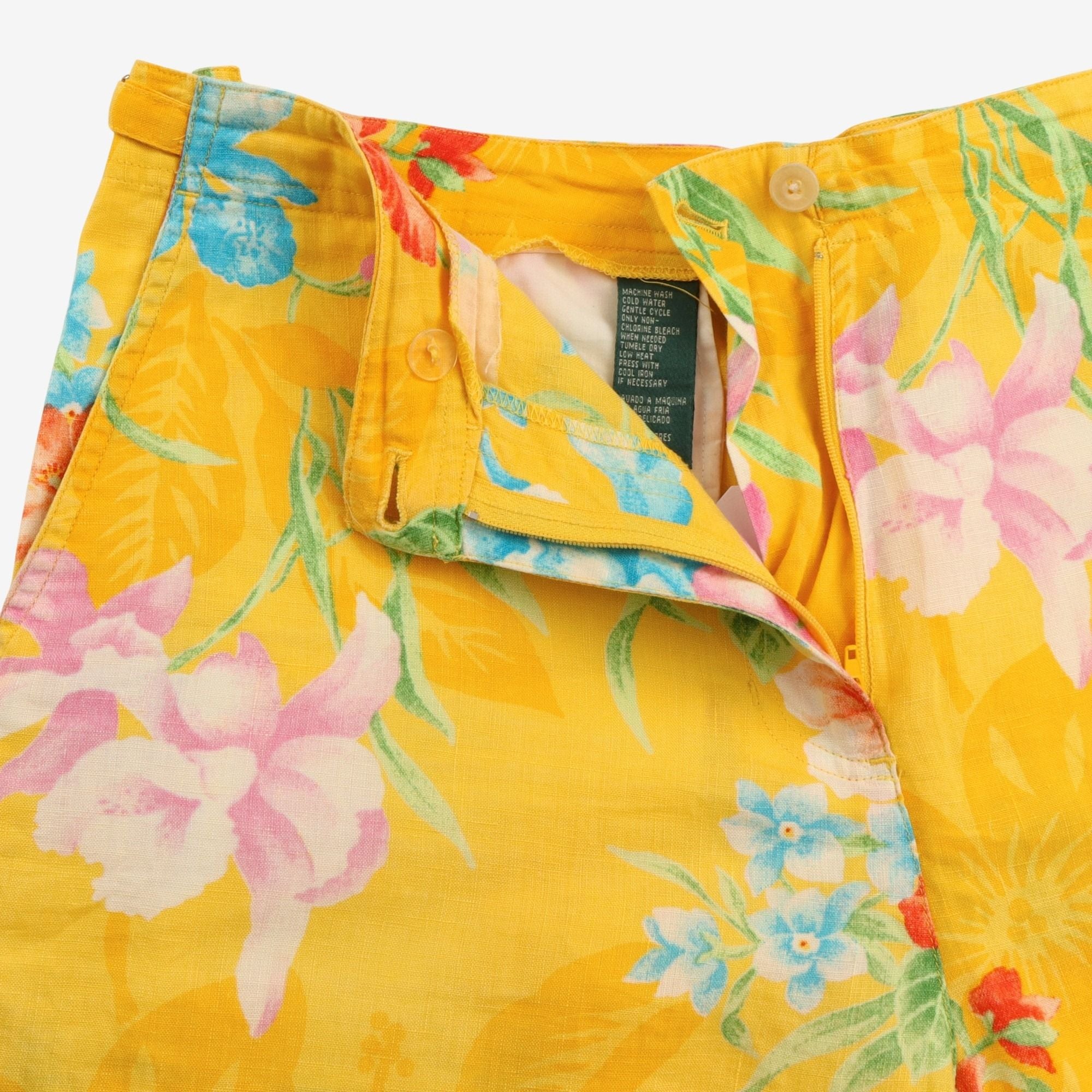 90s Linen Floral Shorts (Womens)