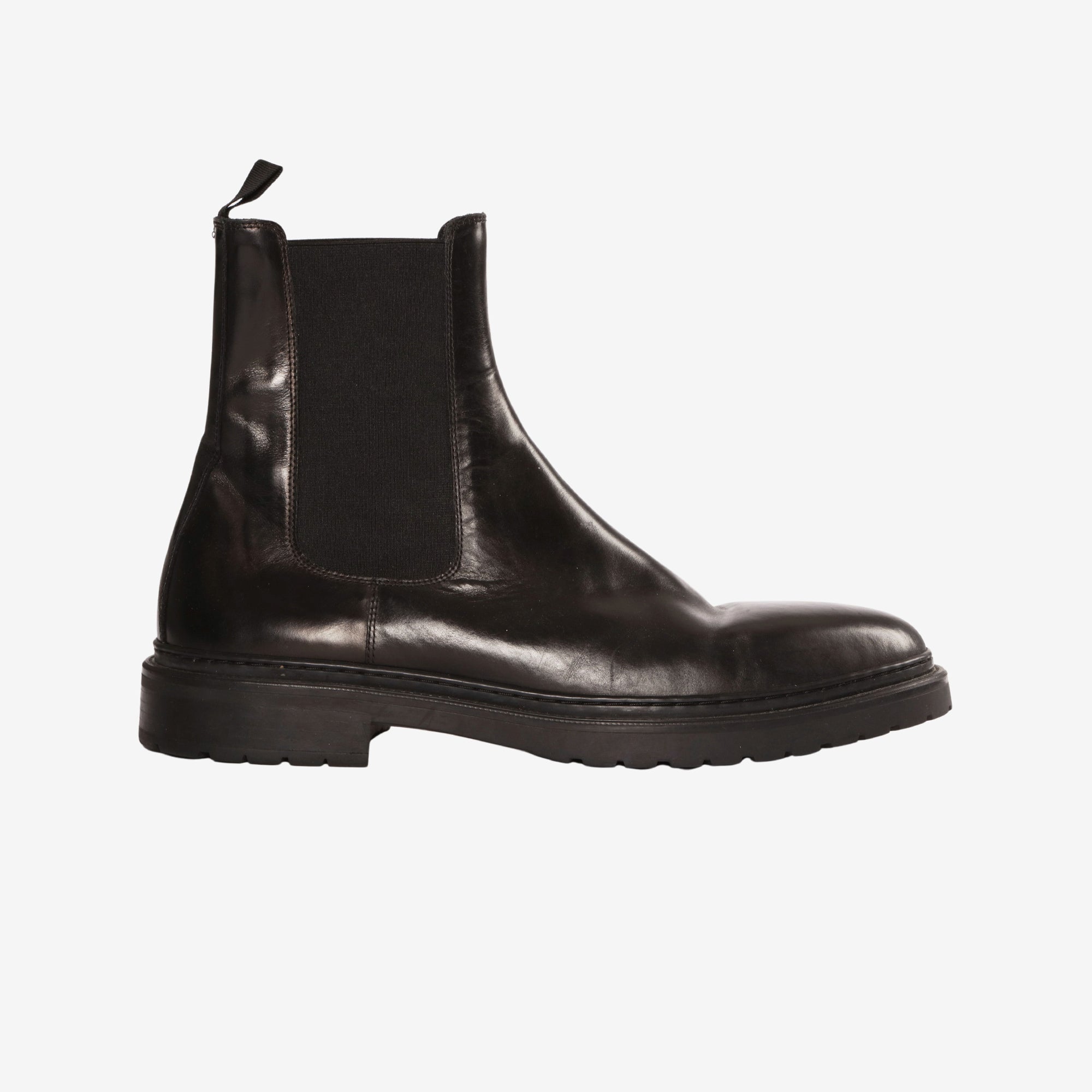 Amaro Cleated Chelsea Boots