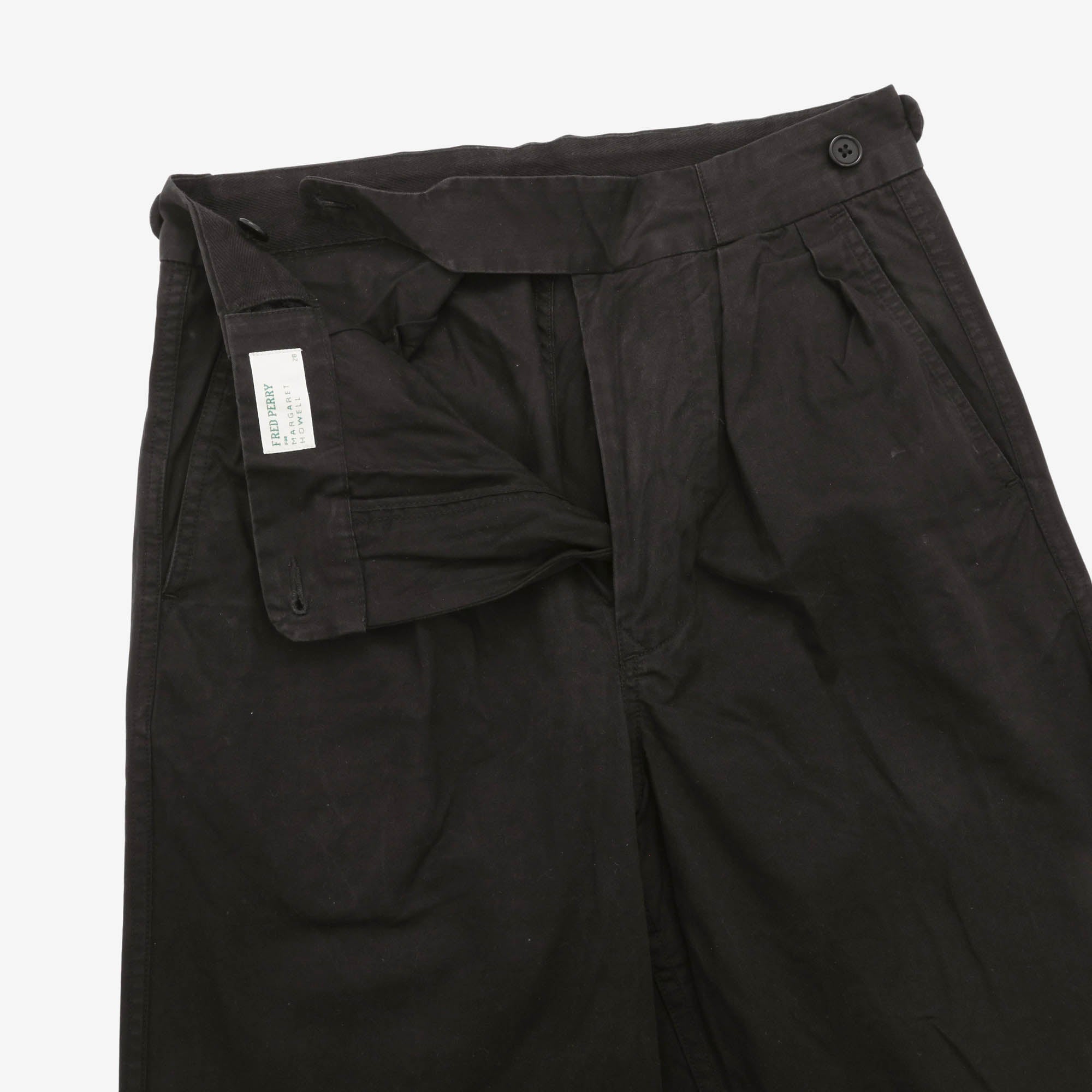 Fred Perry Pleated Trousers (28W X 32L)